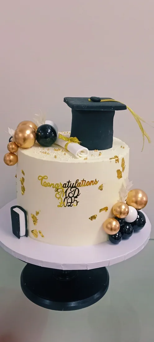 Graduation celebration cake