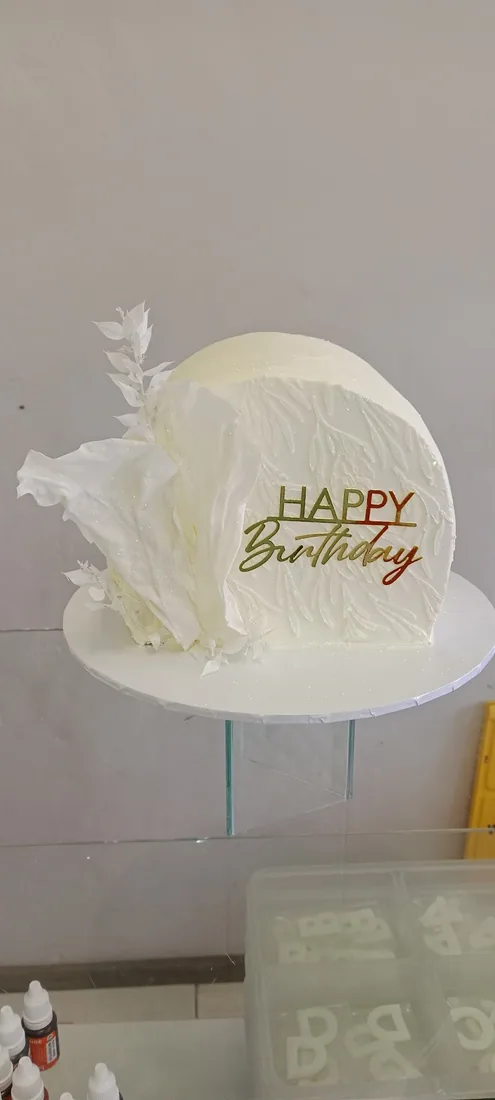 Celebration cake from the Ladies range