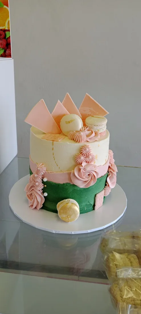 Celebration cake from the Ladies range